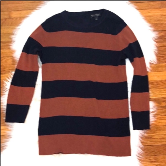 Banana Republic Sweaters - Banana Republic Crew Neck Striped Sweater Navy